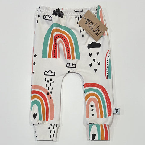 SALE -baby leggings - rainbows & hearts on cream