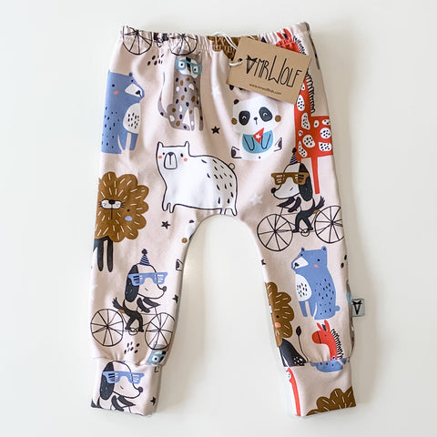 SALE - baby legging -fun animals on pink